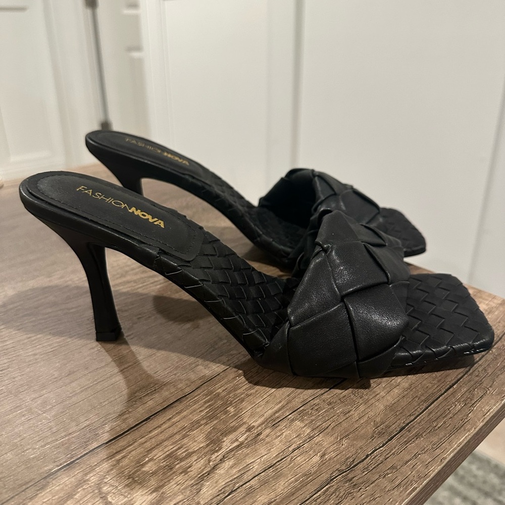 Fashion Nova Heels - Picture 5 of 10